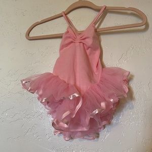 HairBows pink leotard with tutu and lace, medium.